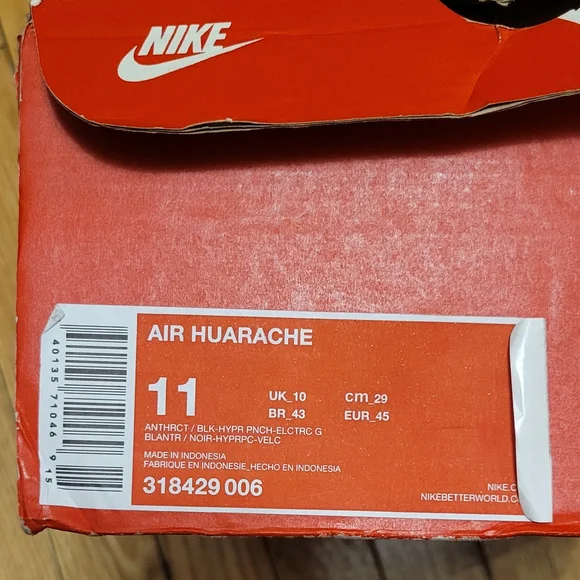 Men Gray and Teal Air Huarache Sneakers - Picture 6 of 6